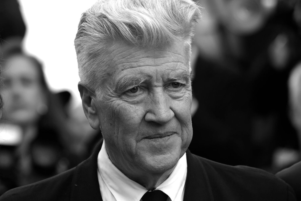 PEOPLE MAGAZINE ~ David Lynch ‘Really Wanted’ to Do the Twin Peaks Reunion Tour Prior to His Death
